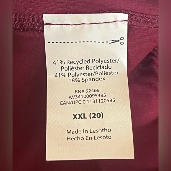Avia Maroon Leggings with pockets.
Stretchy Design. NWT. Women’s size XXL - Picture 6 of 7